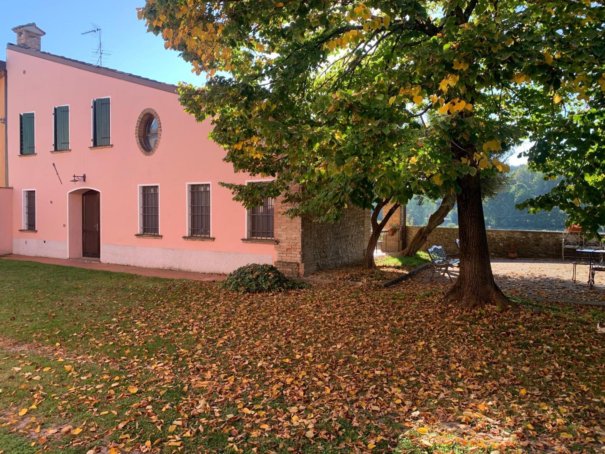 Agriturismo Case In Collina Volta Mantovana Kültér fotó